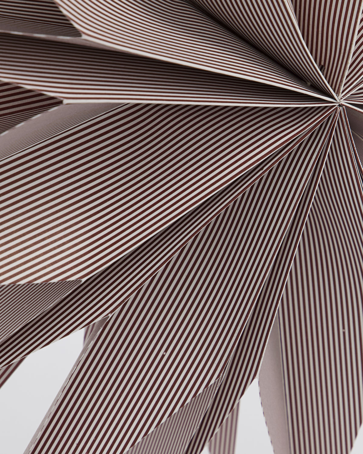 Stjerne, Capella, Brændt rød/hvid Ø70 cm