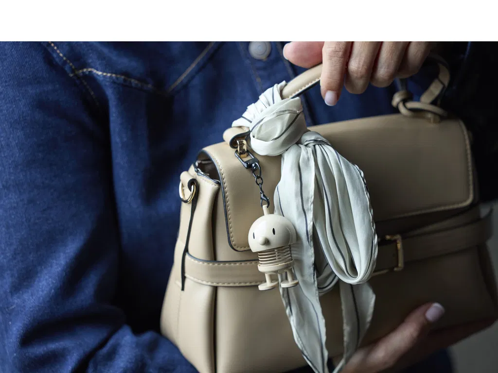 Hoptimist Bag charm 4x3,4x5,9 cm, Latte