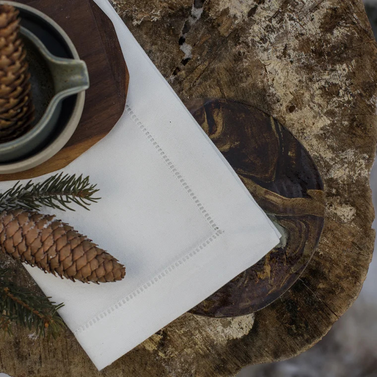 Langkilde & Søn 6 stk Hvide servietter i stof med hulsøm 50 x 50 cm