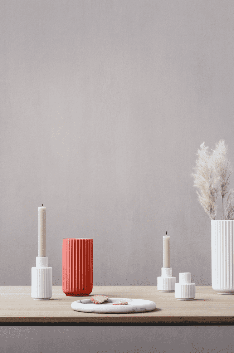 Lyngbyvase H15,5 rød porcelæn