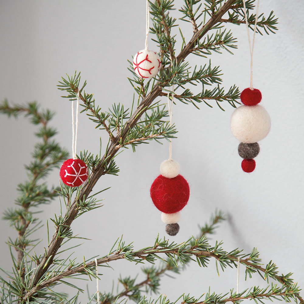 Balls on String, Set of 6 pcs