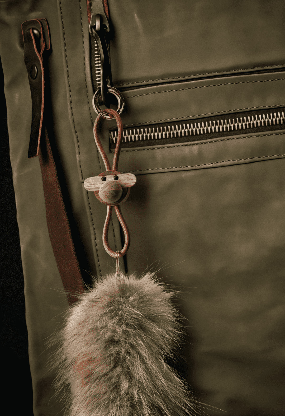 Kay Bojesen Abe guld nøglering med naturlæder teak/limba