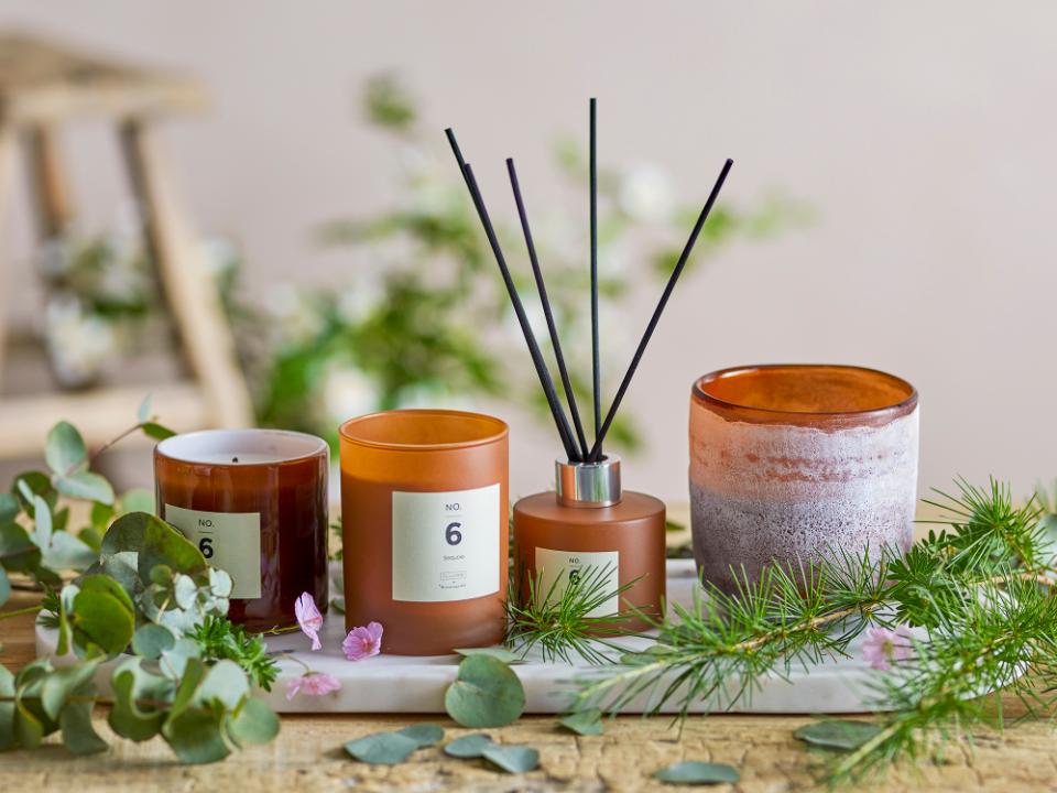 NO. 6 - Sequoia Duftpinde, Brun, Duftevand