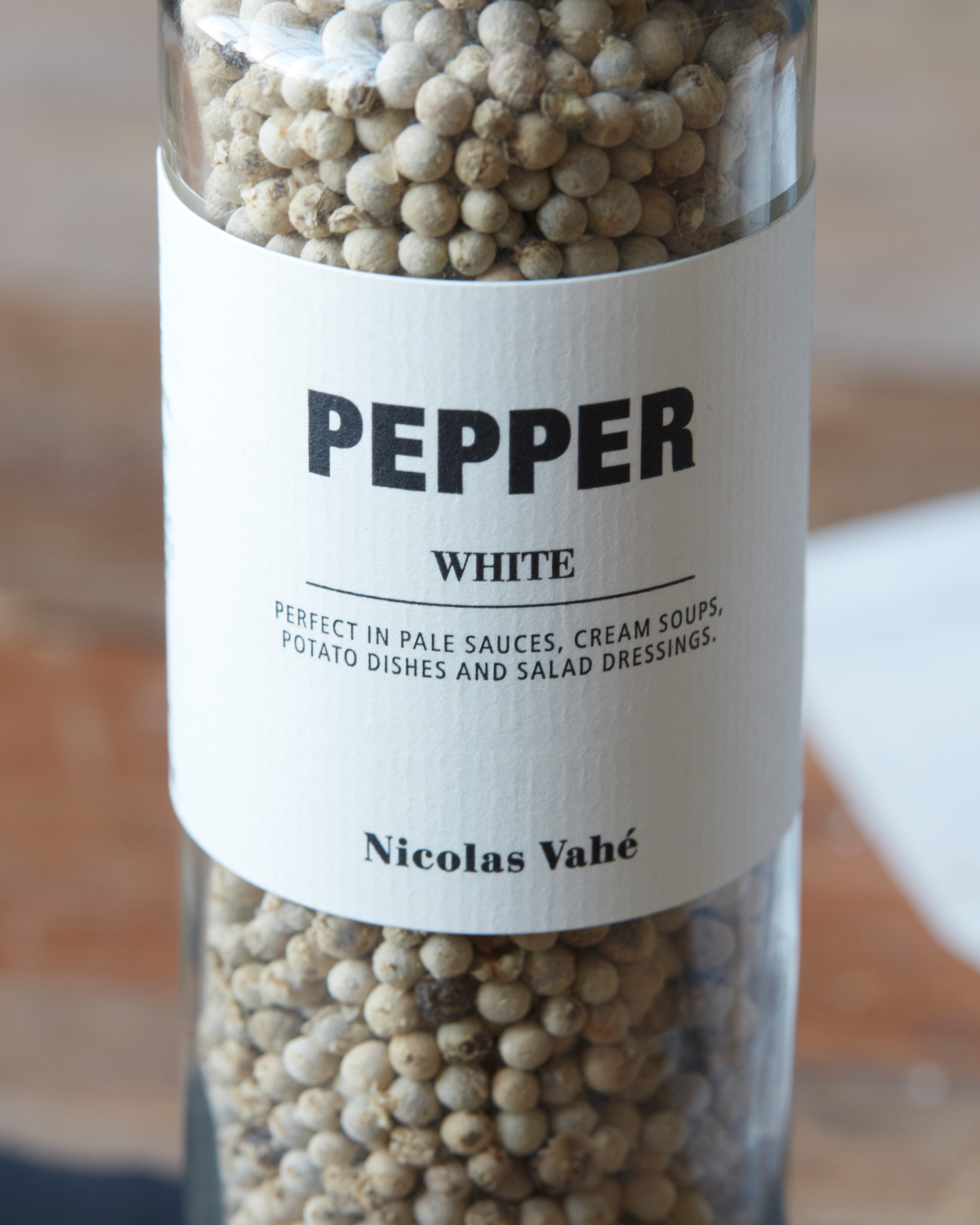 Nicolas Vahé Hvid peber