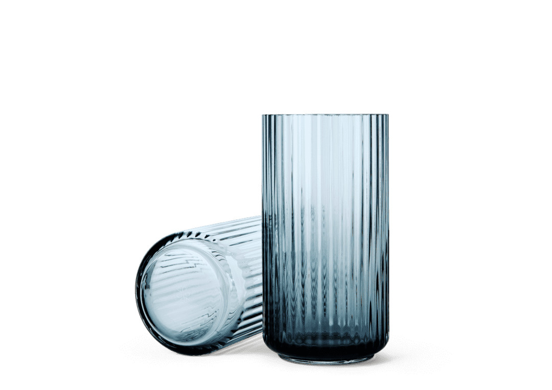Lyngby Vase H20.5 cm midnight blue mundblæst glas