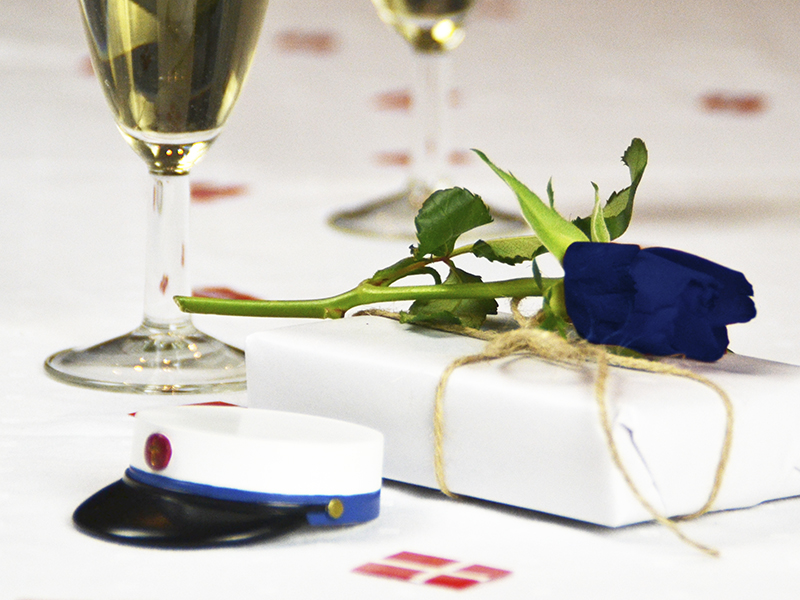 Ophæng/bordpynt, studenterhat, blå