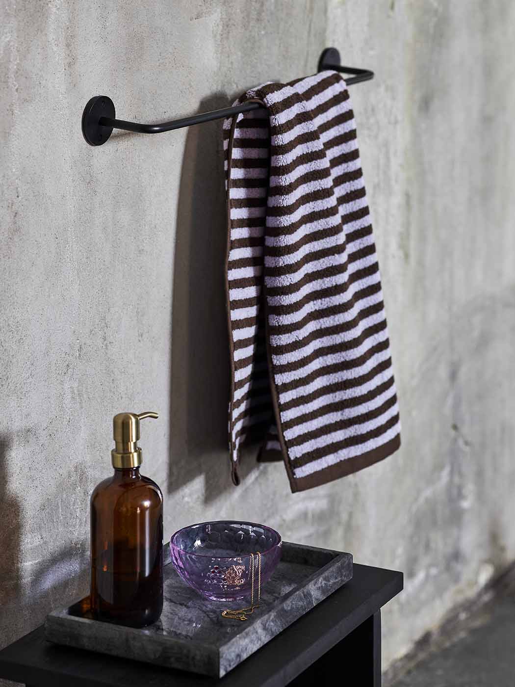 MOUD Home WALL håndklædeholder sort - 60x7 cm