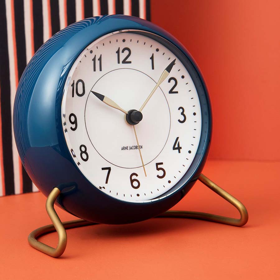 Arne Jacobsen Station Bordur Ø11 cm petroleum/hvid