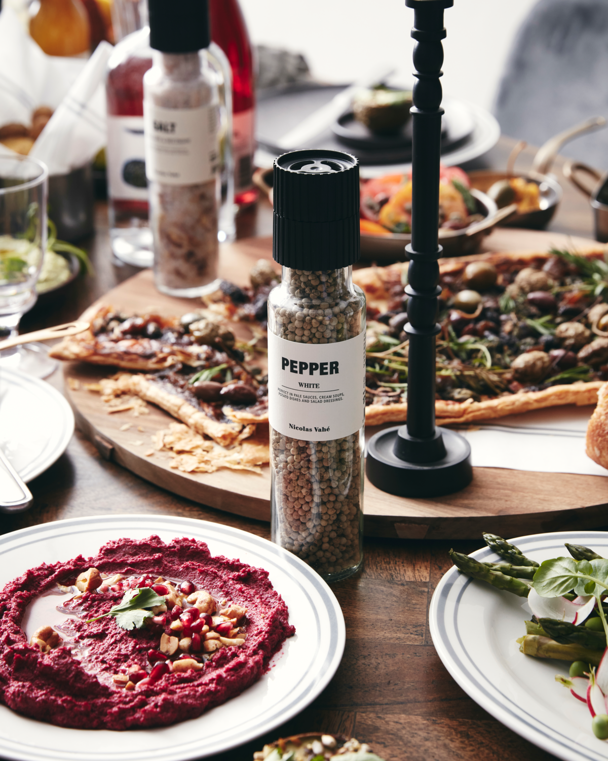 Nicolas Vahé Hvid peber