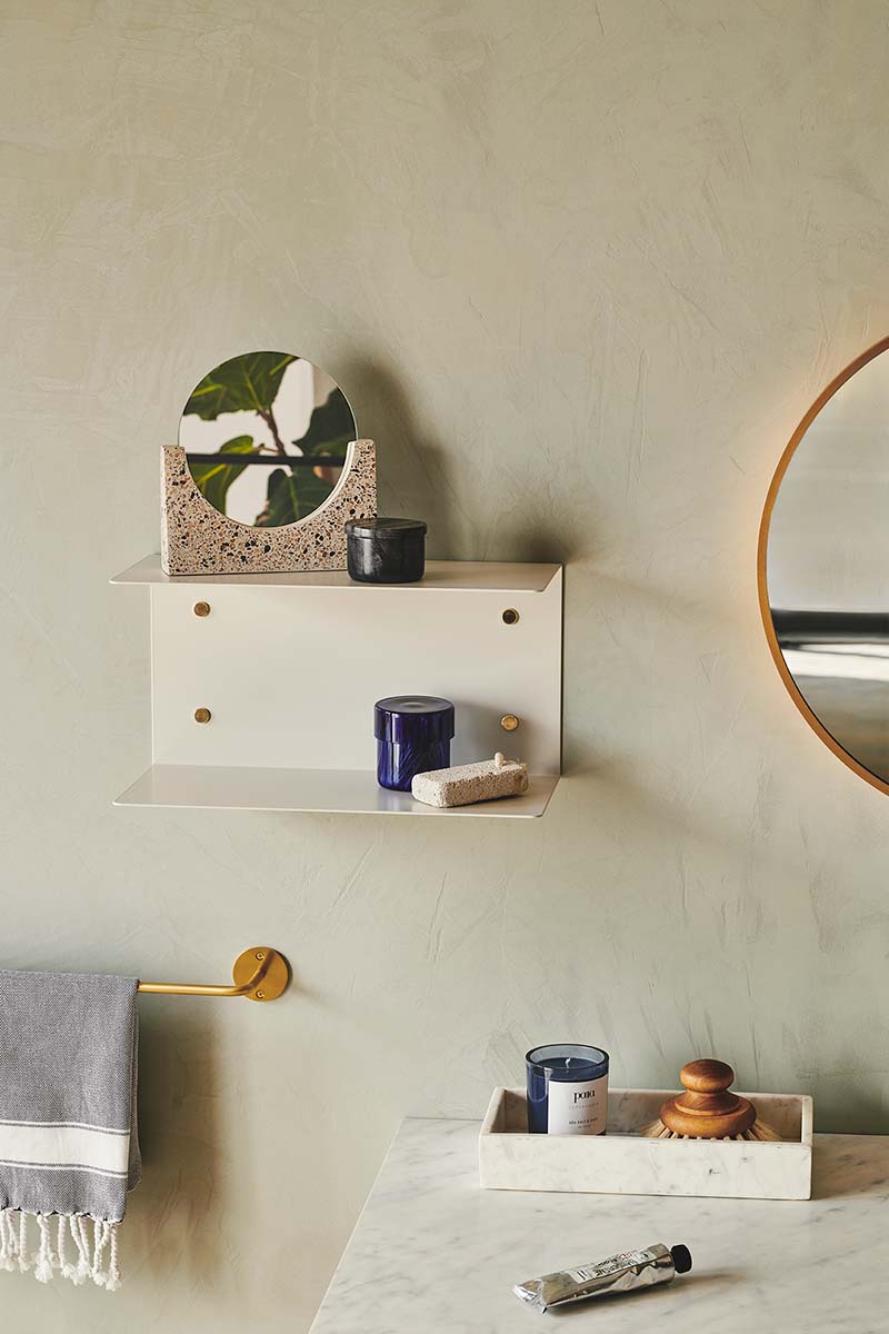 MOUD Home WALL Håndklædeholder Messing - 60x7 cm