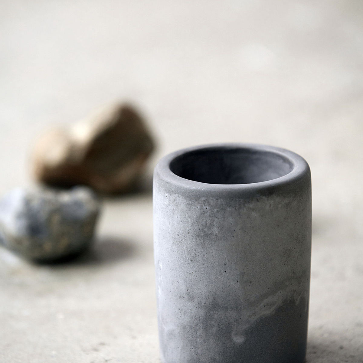Tandbørsteholder, H 10 cm, cement