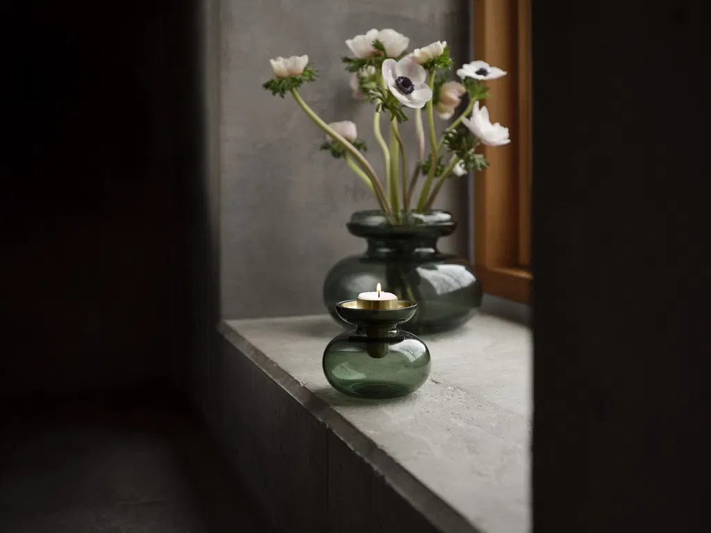 Zone Denmark Vase/Lysestage Inu 11 x 10 cm Røget Grå/Stål