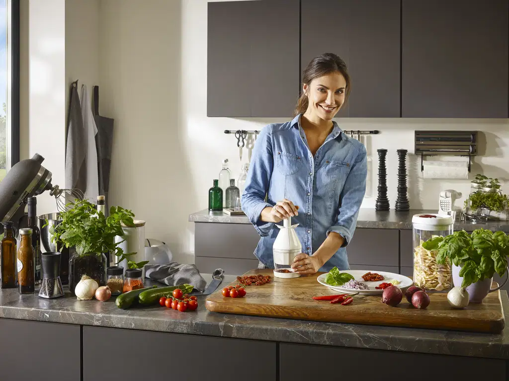 Leifheit Løghakker hvid plast*