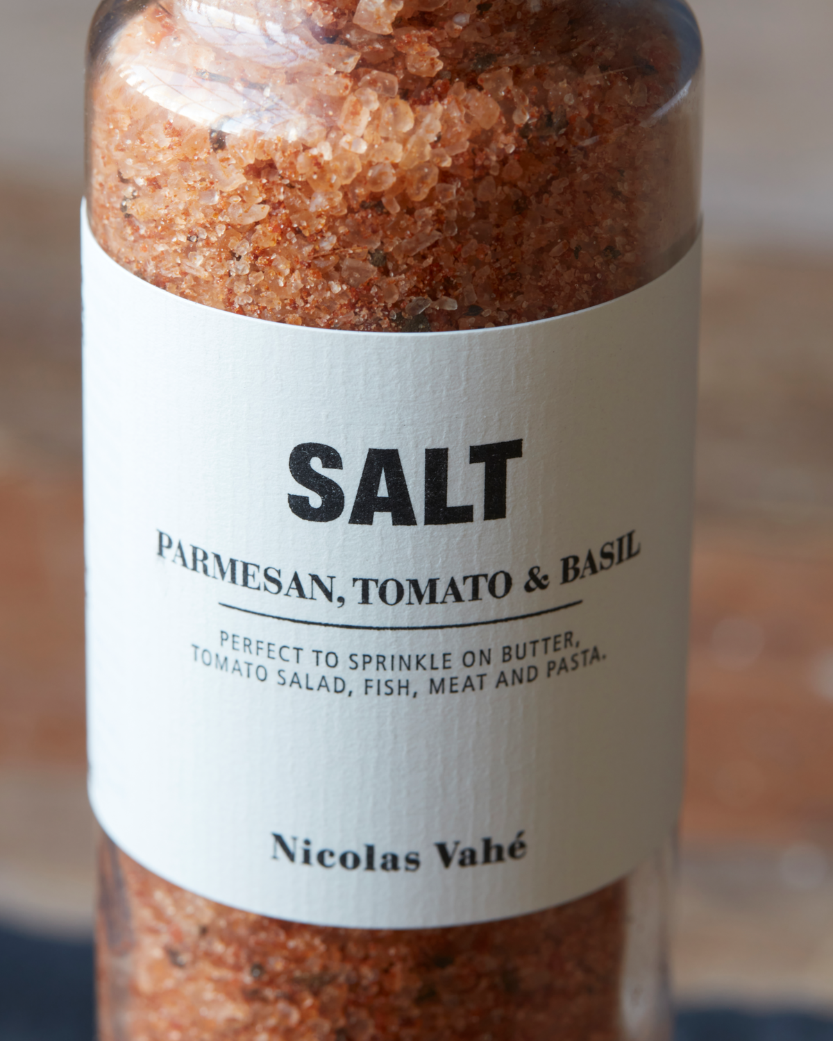 Nicolas Vahé Salt, Parmesan, tomat og basilikum