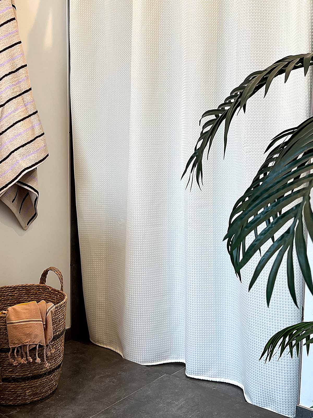 MOUD Home WAFFLE badeforhæng beige - 180x200 cm