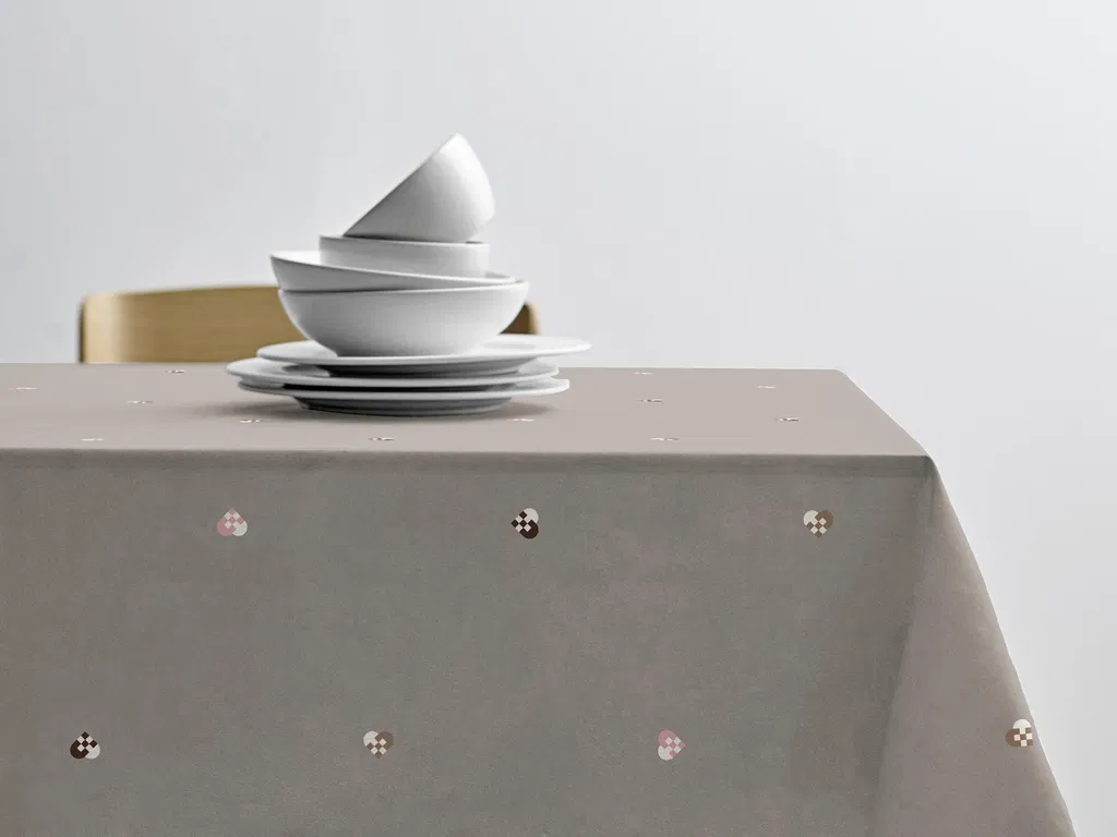 Södahl Christmas Hearts Embroidery Juledug 140 x 320 cm Rose