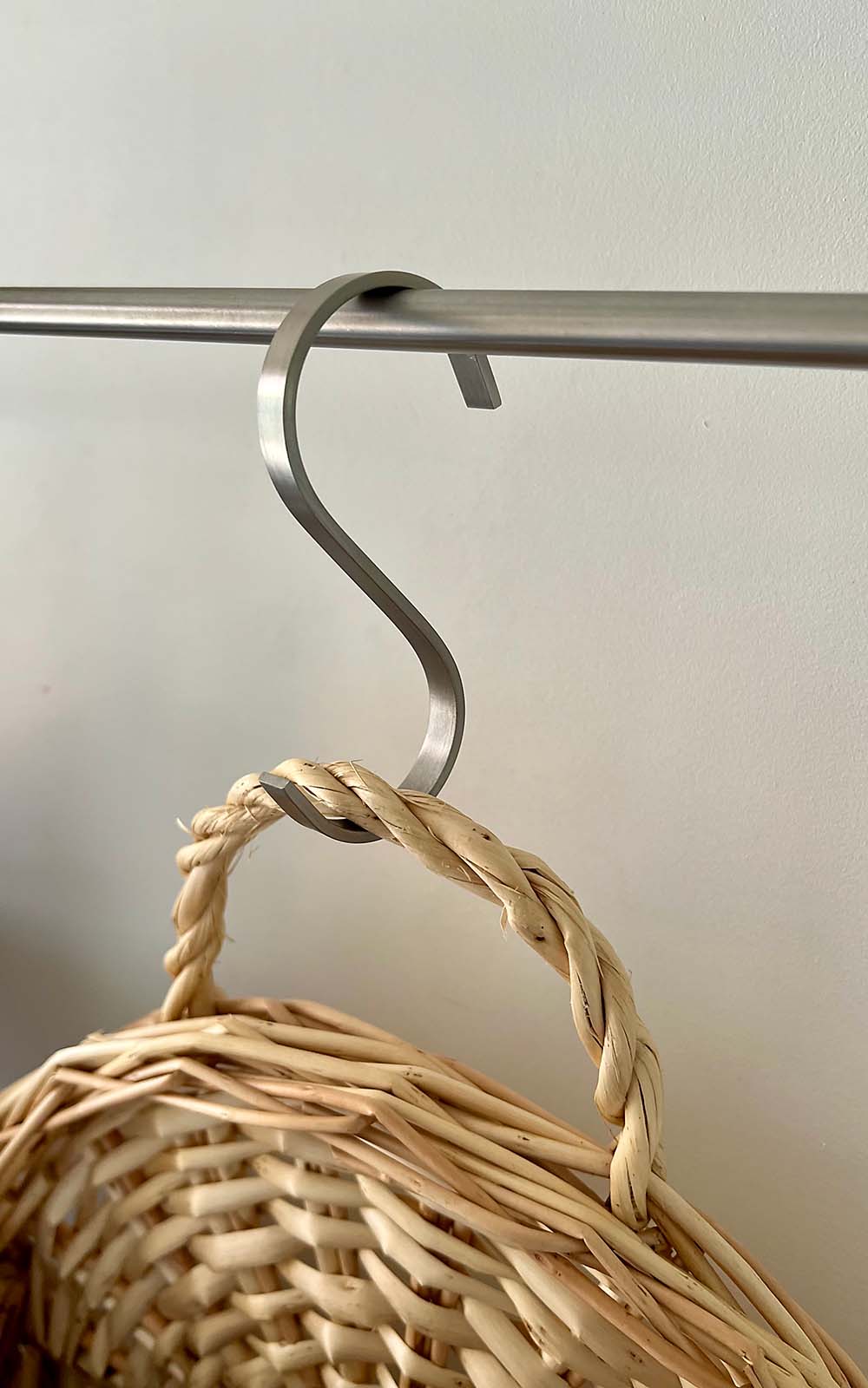 MOUD Home CURVY s-krog – Børstet stål